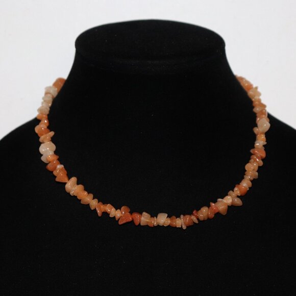 Beautiful natural stone Orange Quartz Necklace Nwot 16" - Picture 1 of 6